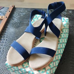 Charleston shoe company Easton